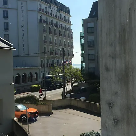 25m Benoit Grands 3p Salon 2 65m2